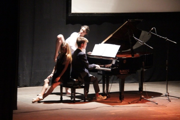 img-049679E0820B-DA0B-7EF5-8E34-AF45F5E22537.jpg