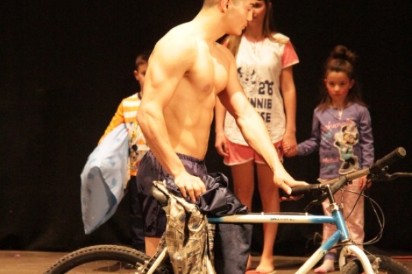 img-00685DC5E5EA-A319-0E19-2B64-C4D7BBA1552C.jpg